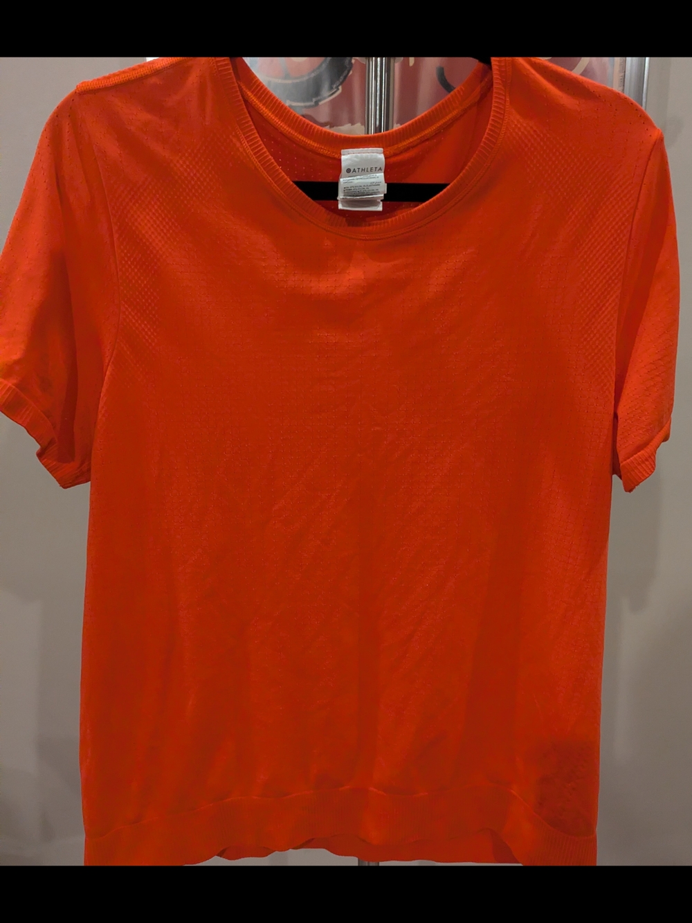 $18 Athleta Size XL Momentum Seamless Tee Short Sleeve Workout Shirt Orange EUC